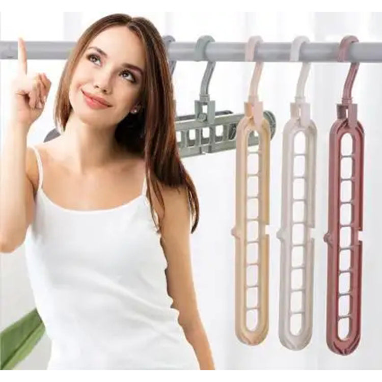9 Slots Clothes Hanger