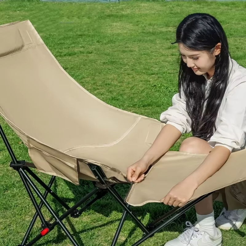 Moon Chair With Leg Rest